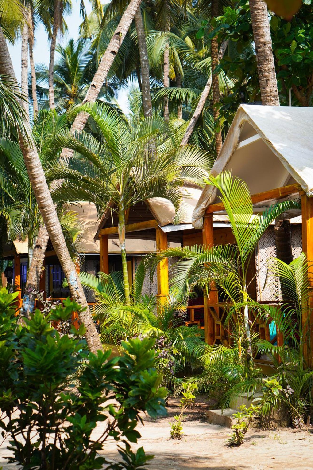 Sameer Beachfront Cottages Канкон Экстерьер фото