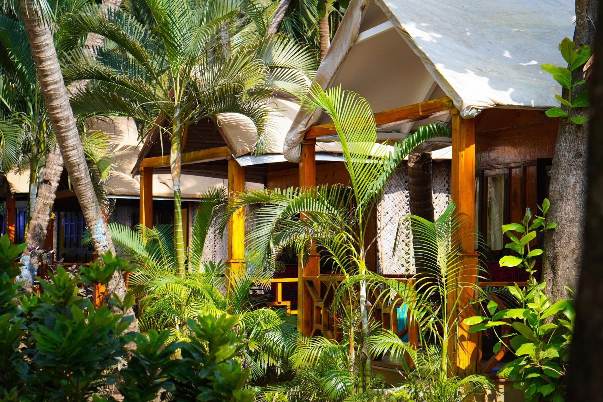 Sameer Beachfront Cottages Канкон Экстерьер фото